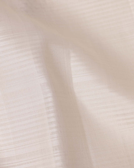 ساري زاري بالو الهندسي باللون العاجي والخردلي من الحرير الخالص الناعم مع حافة ذهبية، 5.5 متر مع قطعة بلوزة، أصله من الهند - D22683