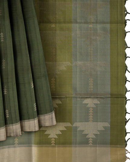 Olive Green Soft Silk Saree with Arrow Motifs and Dual-Toned Pallu Design, 5.5 Meters with Blouse Piece, Originating from India-D22690 Regal Fabrics