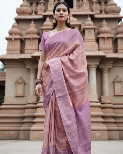 Lilac and Peach Pure Silk Kanjeevaram Saree with Handwoven Chevron Motif and Contrast Pallu, 5.5 Meters with Blouse Piece, Originating from India-D22699
