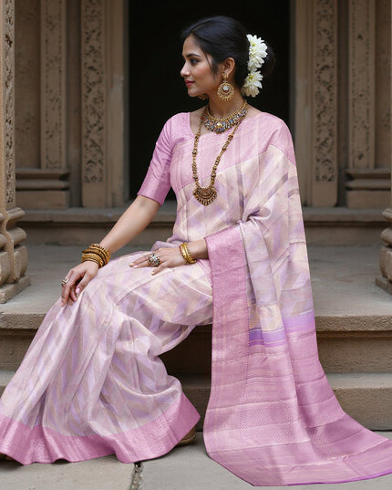 ساري كانجيفارام من الحرير الخالص بلون اللافندر، مع لوحة شيفرون هندسية منسوجة يدويًا وحواف متباينة، بطول 5.5 متر مع قطعة بلوزة، من أصل هندي - D22704