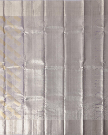 ساري كانجيفارام من الحرير الخالص بتصميم زاري منقوش باللونين الرمادي الفضي والأرجواني مع بالو لامع، 5.5 متر مع قطعة بلوزة، منسوج يدويًا من الهند - D22724