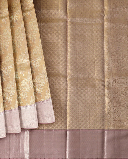 ساري كانجيفارام من الحرير الخالص بتصميم زهري وردي باهت وذهبي، 5.5 متر مع قطعة بلوزة، منسوج يدويًا من الهند - D22730