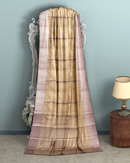 ساري كانجيفارام من الحرير الخالص بتصميم زهري وردي باهت وذهبي، 5.5 متر مع قطعة بلوزة، منسوج يدويًا من الهند - D22730