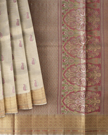 ساري كانجيفارام من الحرير الخالص، منسوج يدويًا باللونين الذهبي والعاجي، مع حافة زاري تقليدية، بطول 5.5 متر مع قطعة بلوزة، من الهند - D22732