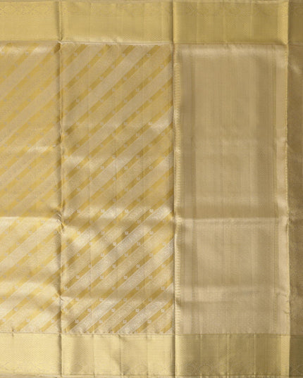 Golden Diagonal Checks Zari Weave Pure Tissue Silk Kanjeevaram Saree, 5.5 Meters with Blouse Piece, Handwoven from India-D22734