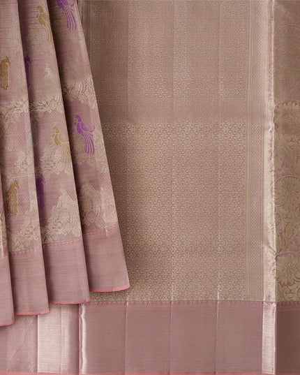 ساري كانجيفارام من الحرير الخالص من داستي روز زاري، منسوج يدويًا من الهند، بطول 5.5 متر مع قطعة بلوزة - D22735