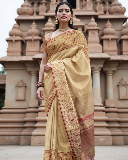 ساري كانجيفارام حريري نقي منسوج بحدود زهرية باللون البيج الذهبي، بطول 5.5 متر مع قطعة بلوزة، منسوج يدويًا من الهند - D22738