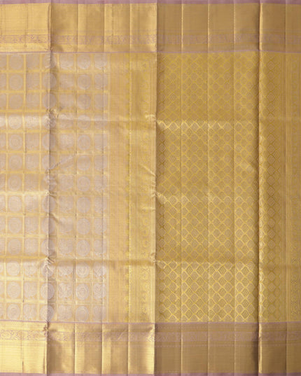 ساري كانجيفارام من الحرير الخالص، منقوش بنقشة مربعات ذهبية، بطول 5.5 متر مع قطعة بلوزة، منسوج يدويًا من الهند - D22739