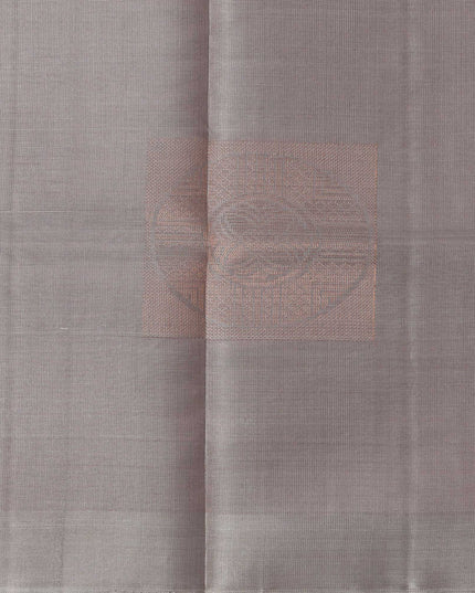 ساري حرير ناعم منقوش بنقشة مربعات نحاسية بلون داستي روز، بطول 5.5 متر مع بلوزة، منسوج يدويًا، من الهند - D22748