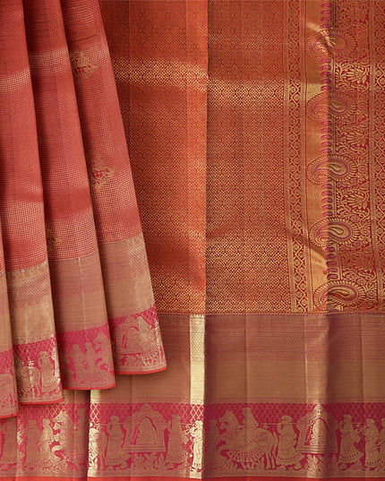 ساري زفاف كانجيفارام من الحرير الخالص، بلون برتقالي صدئ وذهبي، مع حافة معبد مزينة بنقشة زهور، عرض 110 سم، صنع في الهند - D22757