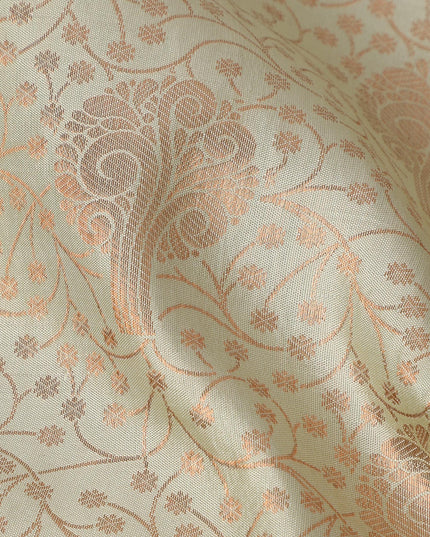 ساري زفاف دائري من الحرير الخالص، باللونين البيج والأخضر النعناعي، من زاري بوتا كانجيفارام، مع حافة مزخرفة وتفاصيل بالو رقيقة، عرض 110 سم، صنع في الهند - D22758