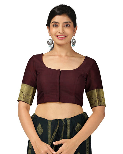 ساري زفاف كانجيفارام من الحرير الخالص، مزين بنقشة بيزلي باللون الأخضر الزجاجي والذهبي العتيق، بتصميم مخطط تقليدي مع زخارف بالو، عرض 110 سم، صنع في الهند - D22764