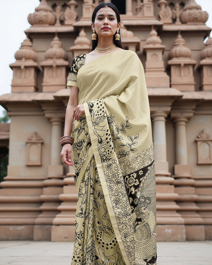 ساري كالامكاري حرير كريمي من شينوري، مزين بمشاهد أسطورية مرسومة يدويًا، عرض 110 سم، أصله: سري كالاهاستي، الهند، طوله 5.5 متر مع بلوزة - D22831