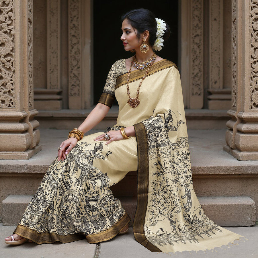 ساري كالامكاري حريري كريمي من بنغالور بنقوش أسطورية مرسومة يدويًا، عرض 110 سم، أصله: سري كالاهاستي، الهند، طوله 5.5 متر مع بلوزة - D22837