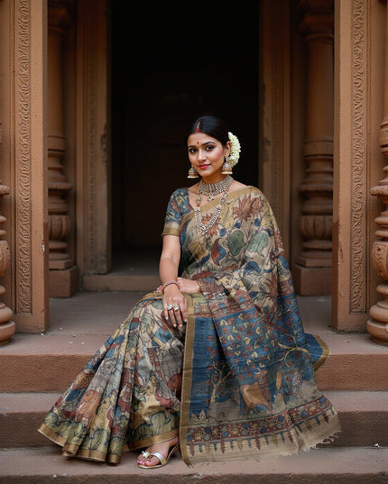 ساري كالامكاري حريري توسار بني زيتوني مع رسومات أسطورية مرسومة يدويًا، عرض 110 سم، أصله: سري كالاهاستي، الهند، طوله 5.5 متر مع قطعة بلوزة - D22856