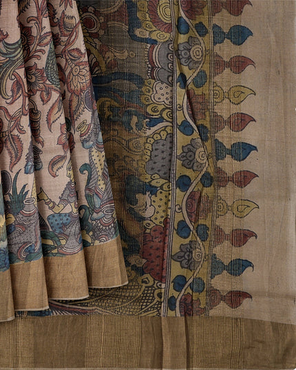 ساري كالامكاري حريري توسار بني موكا مع زخارف أسطورية مرسومة يدويًا، عرض 110 سم، أصله: سري كالاهاستي، الهند، طوله 5.5 متر مع قطعة بلوزة - D22859