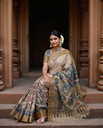 ساري كالامكاري حريري توسار بني موكا مع زخارف أسطورية مرسومة يدويًا، عرض 110 سم، أصله: سري كالاهاستي، الهند، طوله 5.5 متر مع قطعة بلوزة - D22859