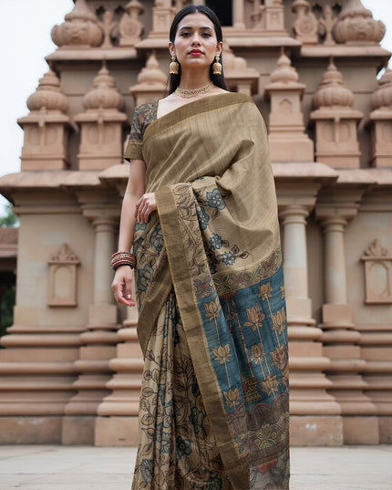 ساري كالامكاري من الحرير التوسار البني الباهت مع رسومات أسطورية مرسومة يدويًا، العرض 110 سم، المنشأ: سري كالاهاستي، الهند، الطول 5.5 متر مع قطعة بلوزة - D22860