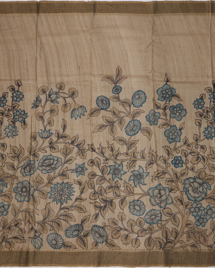 ساري كالامكاري من الحرير التوسار البني الباهت مع رسومات أسطورية مرسومة يدويًا، العرض 110 سم، المنشأ: سري كالاهاستي، الهند، الطول 5.5 متر مع قطعة بلوزة - D22860