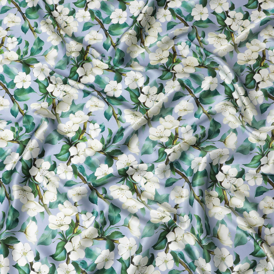 قماش ساتان حرير نقي من الياسمين الأبيض - صناعة إيطالية، نمط زهور هادئ، عرض 140 سم -D18715