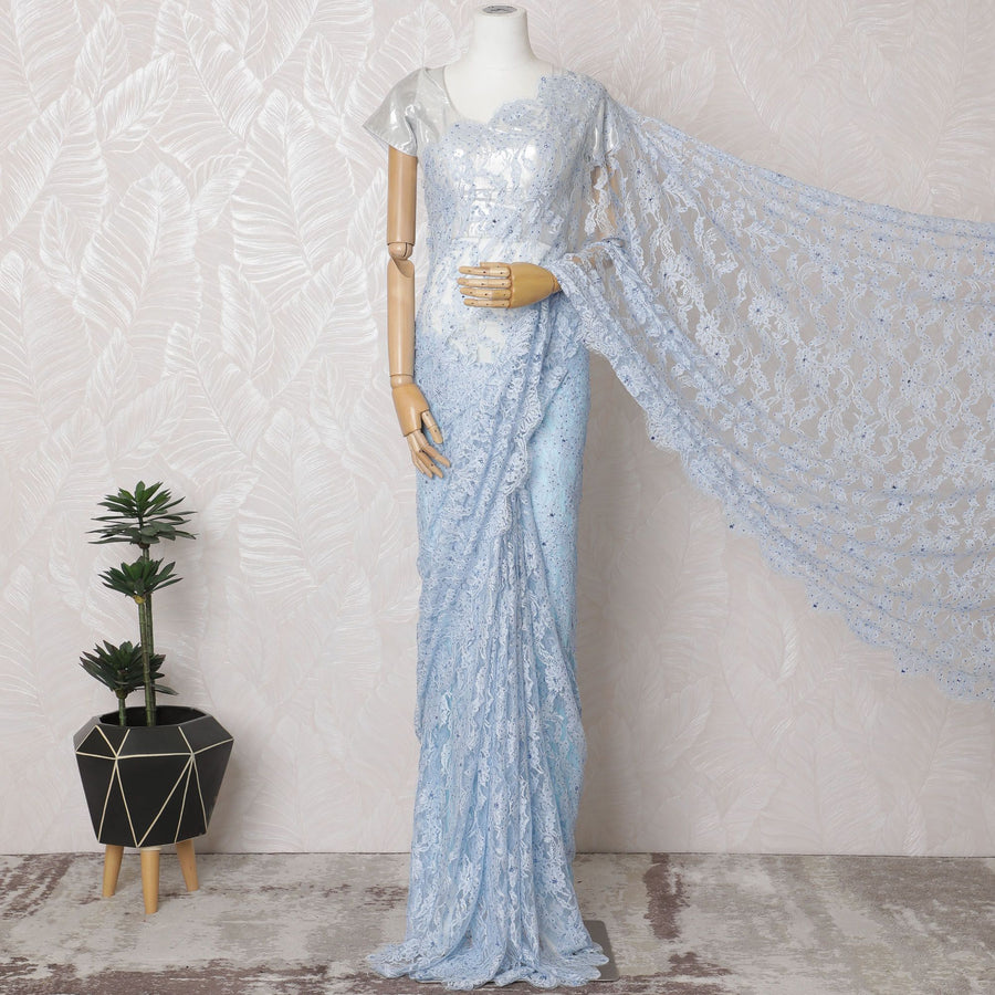 ساري دانتيل شانتيلي فرنسي أزرق سماوي مع أعمال حجرية - عرض 110 سم، طول 5.5 متر - D18827