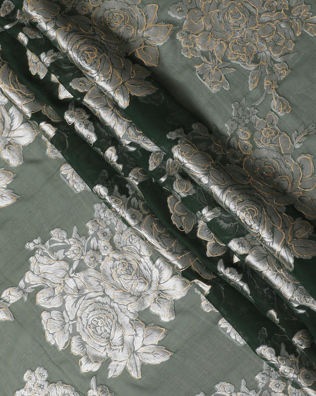 قماش شيفون من الحرير الخالص الفاخر باللون الأخضر الغابة مع طباعة فيسكوز رمادي وذهبي بتصميم زهور-D16261