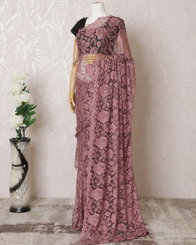 وردي مرجاني، أسود، ساري دانتيل شانتيلي فرنسي نقي ممتاز بلونين مع عمل حجري بتصميم زهور-D16306