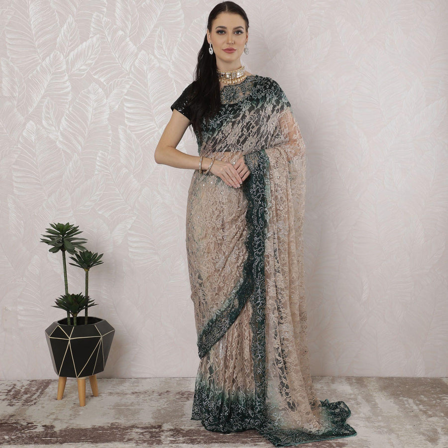 ساري ذهبي، أخضر زجاجي فاخر من دانتيل شانتيلي الفرنسي الخالص مع عمل حجري بتصميم أومبري-D16394