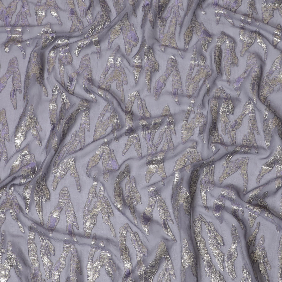قماش شيفون من الحرير الخالص باللون الرمادي المميز مع لوريكس ذهبي معدني بتصميم تجريدي-D16876