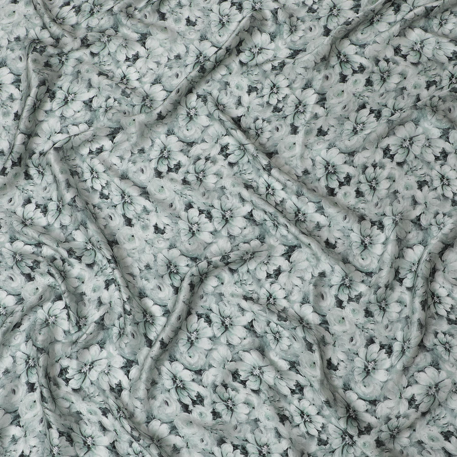 قماش ساتان حرير مطبوع عليه أزهار بيضاء - ثنى أنيق، عرض 110 سم، مصنوع في الهند-D17701