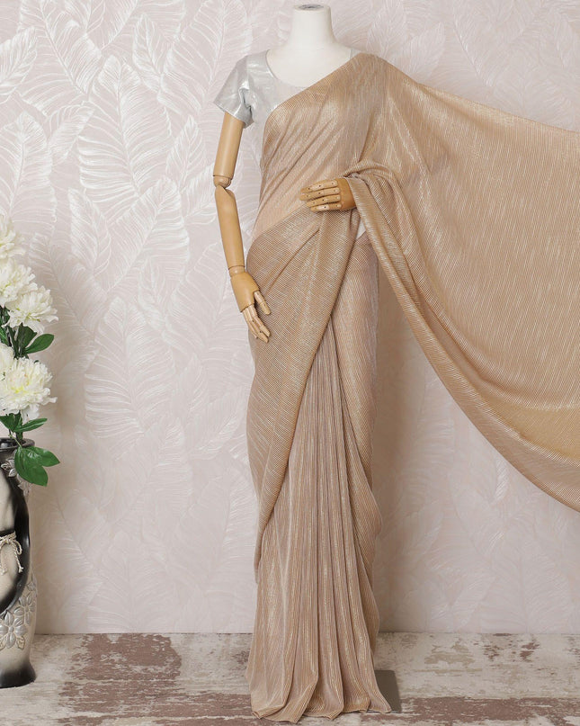 ساري شيفون من الحرير الخالص باللون البني مع خط معدني ذهبي بتصميم مخطط-D16129