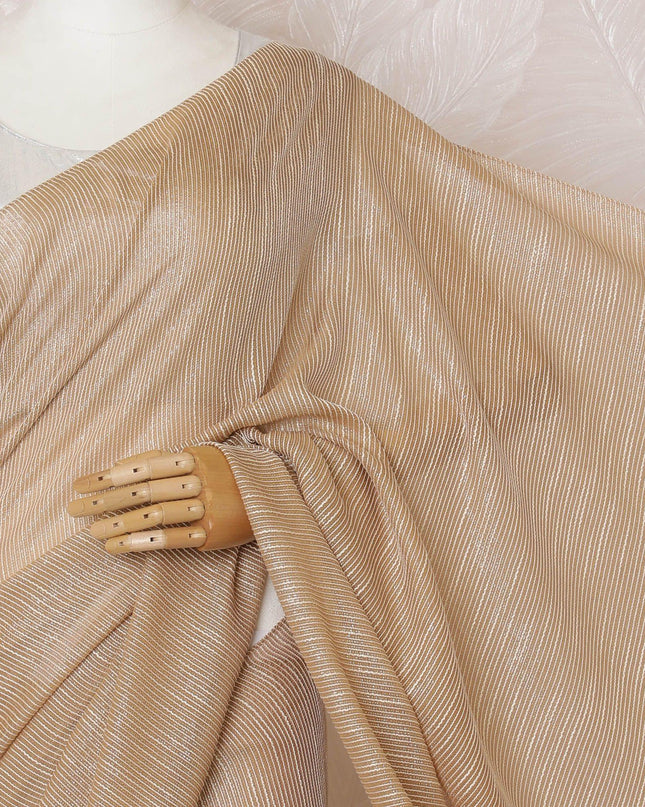 ساري شيفون من الحرير الخالص باللون البني مع خط معدني ذهبي بتصميم مخطط-D16129