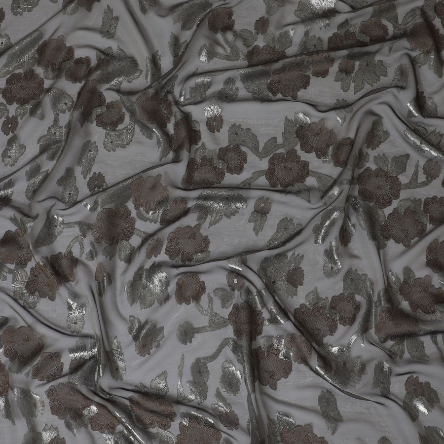 رمادي حجري داكن قماش شيفون حريري فرنسي (فرنساوي) فاخر مع فيسكوز بني ولوريكس معدني أسود بتصميم زهور-D16960