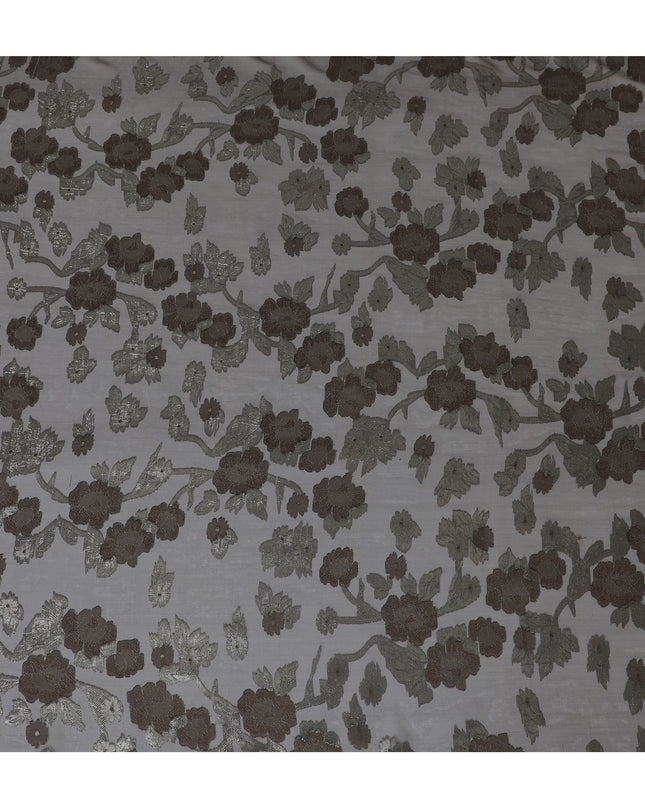 رمادي حجري داكن قماش شيفون حريري فرنسي (فرنساوي) فاخر مع فيسكوز بني ولوريكس معدني أسود بتصميم زهور-D16960