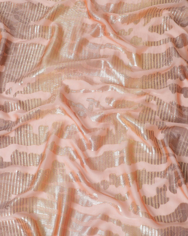 قماش شيفون حريري فرنسي (فرنساوي) فاخر باللون الوردي السلموني مع نفس اللون من اللوريكس المعدني بتصميم تجريدي -D16970