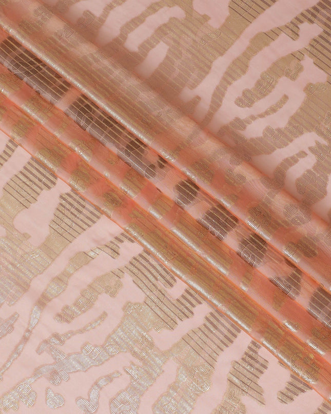 قماش شيفون حريري فرنسي (فرنساوي) فاخر باللون الوردي السلموني مع نفس اللون من اللوريكس المعدني بتصميم تجريدي -D16970
