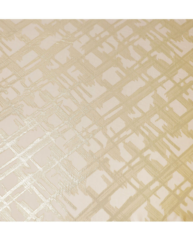 قماش شيفون حريري فرنسي (فرنساوي) فاخر باللون الذهبي مع لوريكس معدني بنفس اللون بتصميم تجريدي-D16971