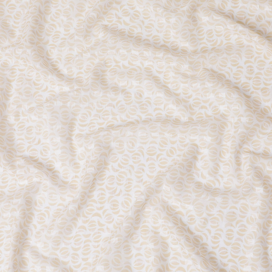 قماش الفوال القطني uragiri باللون الأبيض الفاتح مع جاكار بنفس اللون مع طباعة بيج لاتيه بتصميم تجريدي-D17034