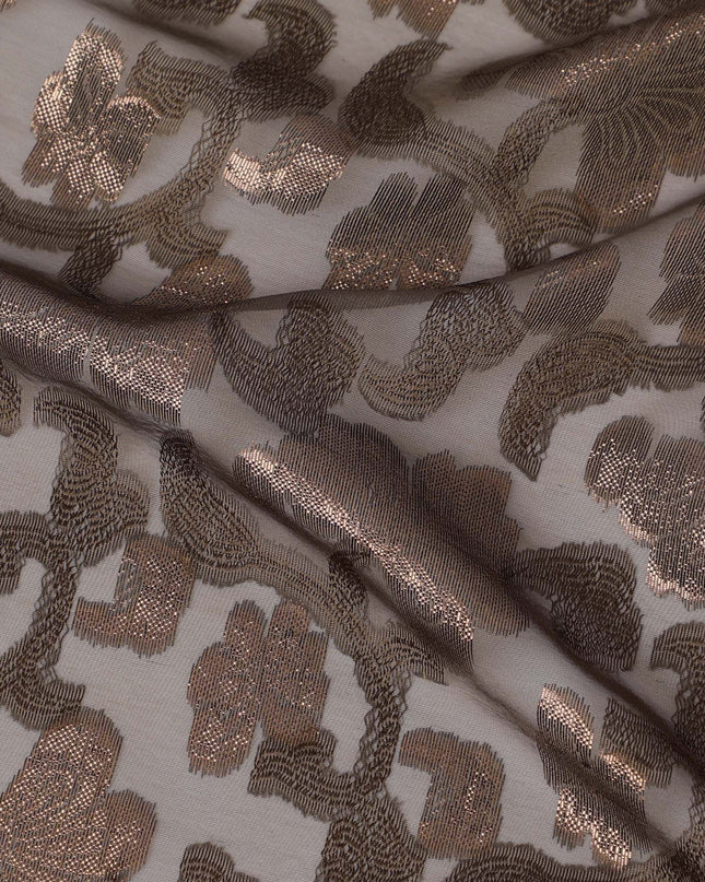 قماش من الشيفون الحريري الفرنسي (الفرنساوي) الفاخر باللون البني الداكن مع نفس اللون من الفيسكوز والوركس المعدني بتصميم الأزهار -D17439