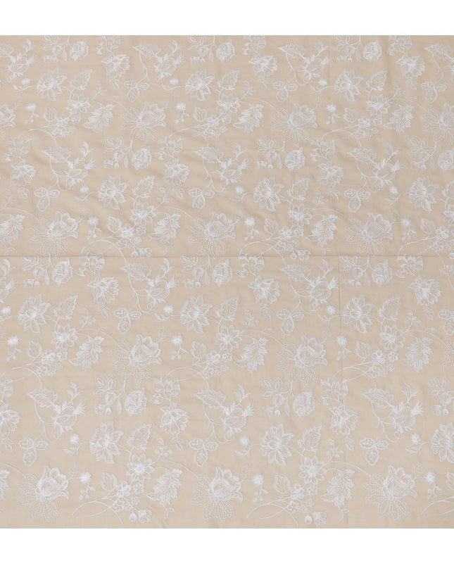 قماش فوال قطني كلاسيكي مطرز باللون الكريمي - تايملس 110 سم -D17568