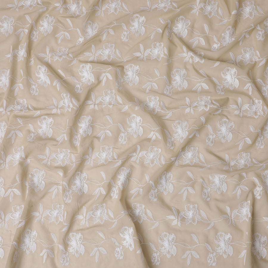 قماش فوال قطني مطرز باللون العاجي - ديلوكس 110 سم -D17569