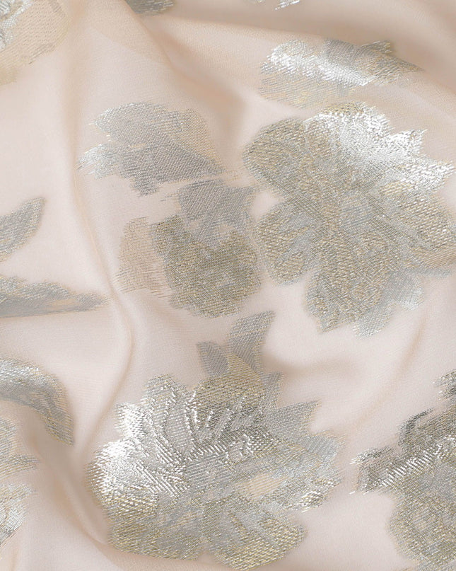 قماش شيفون حرير نقي فاخر مزين بزهور ذهبية لؤلؤية مع لوريكس معدني ذهبي، عرض 110 سم - نسيج كوري جنوبي ساحر - D17680