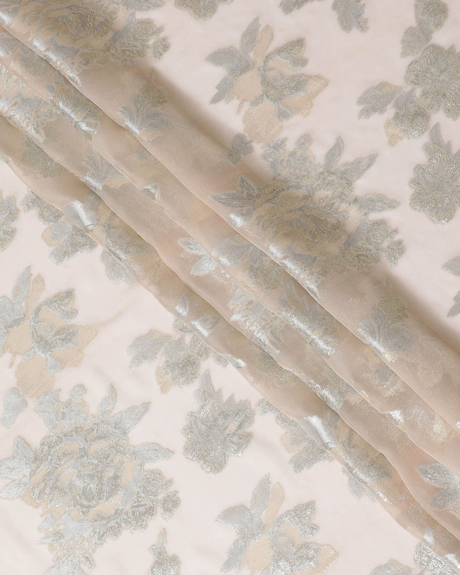 قماش شيفون حرير نقي فاخر مزين بزهور ذهبية لؤلؤية مع لوريكس معدني ذهبي، عرض 110 سم - نسيج كوري جنوبي ساحر - D17680