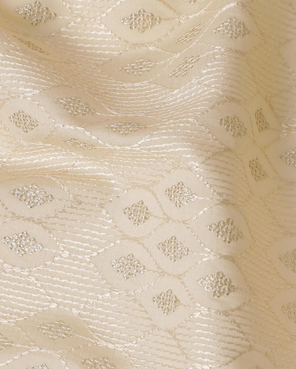 قماش حرير توسار كريمي بنقوش منقوشة رقيقة، عرض 110 سم - أناقة تقليدية من الهند-D17922