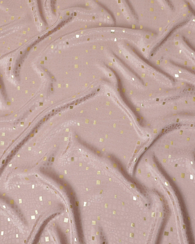 قماش حرير كريب بني لاتيه مع جاكار ذهبي اللون ومماثل بتصميم تجريدي - D15760