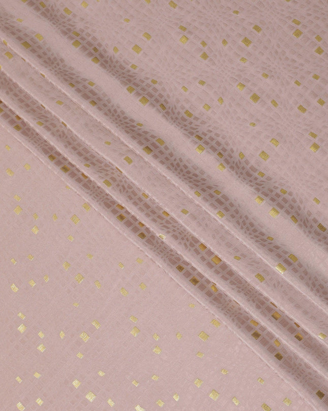 قماش حرير كريب بني لاتيه مع جاكار ذهبي اللون ومماثل بتصميم تجريدي - D15760