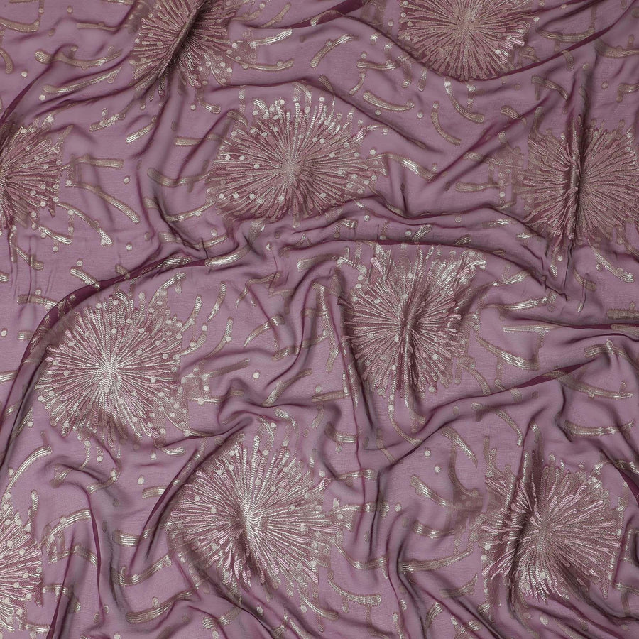 وردي أرجواني داكن قماش شيفون حريري فرنسي (فرنساوي) فاخر مع فيسكوز وردي فاتح ولوريكس معدني ذهبي بتصميم زهور-D16297