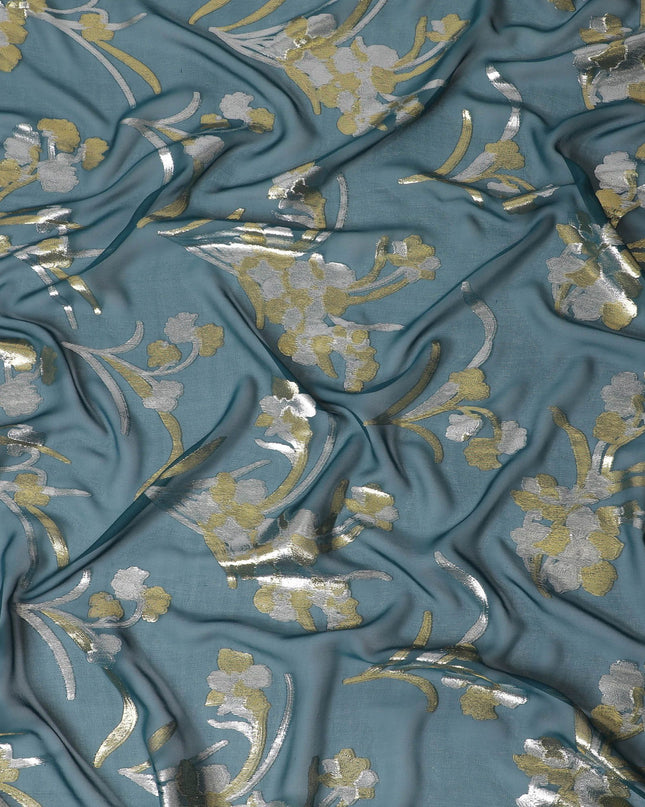 قماش شيفون من الحرير الخالص باللون الأزرق البترولي مع لوركس معدني ذهبي وفضي بتصميم زهور-D16446