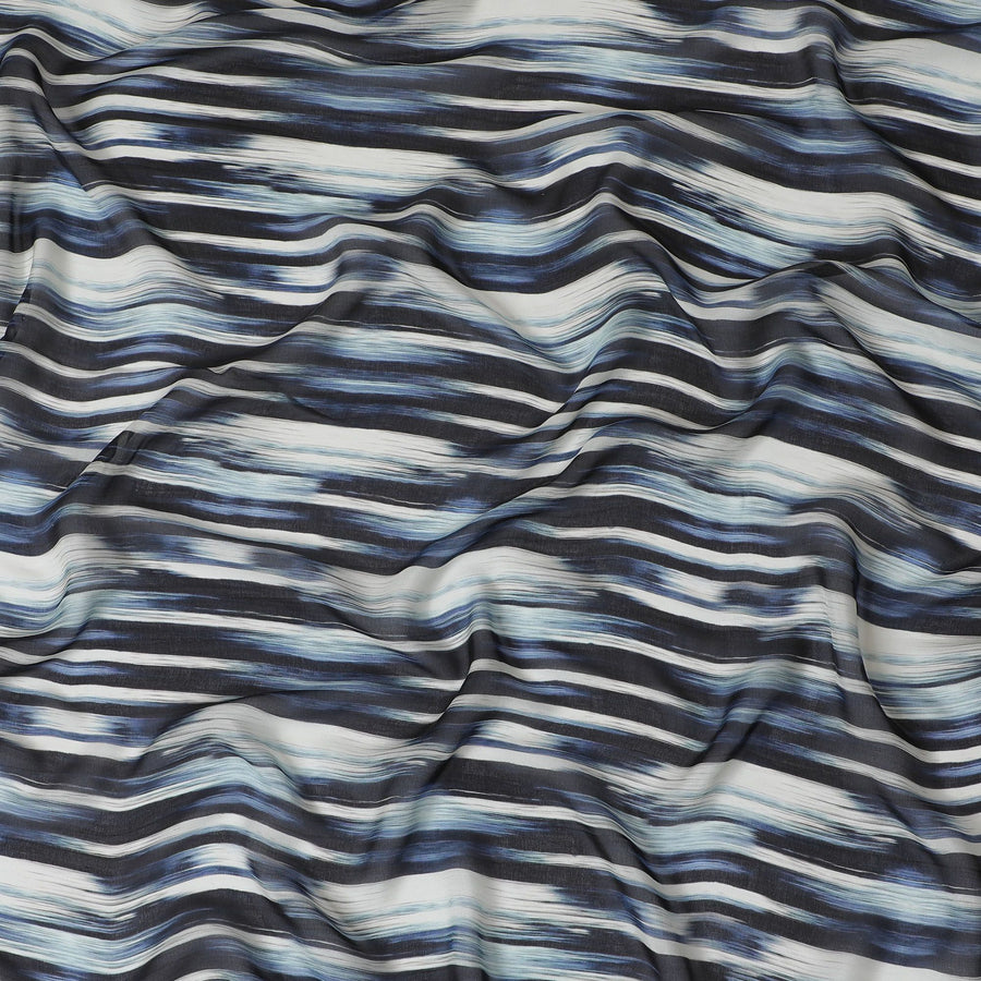 شيفون من الحرير الخالص باللون الأزرق مع طباعة باللون الرمادي اللؤلؤي والأسود بتصميم مخطط - D16986