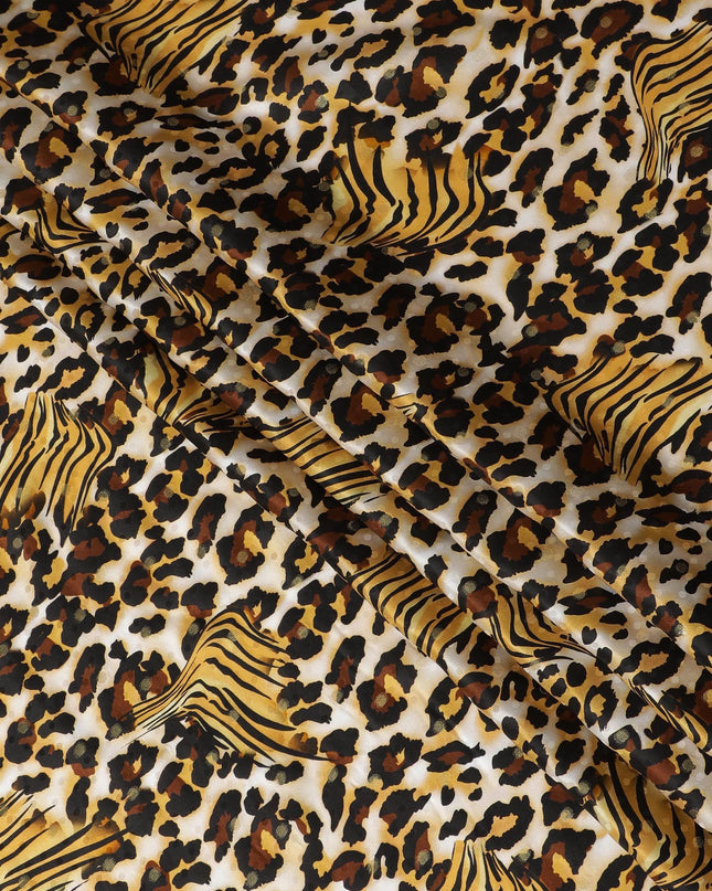 قماش ساتان حريري نقي فاخر باللون الأبيض الفاتح مع طباعة متعددة الألوان مع لوريكس معدني ذهبي بتصميم جلد الحيوان-D17069